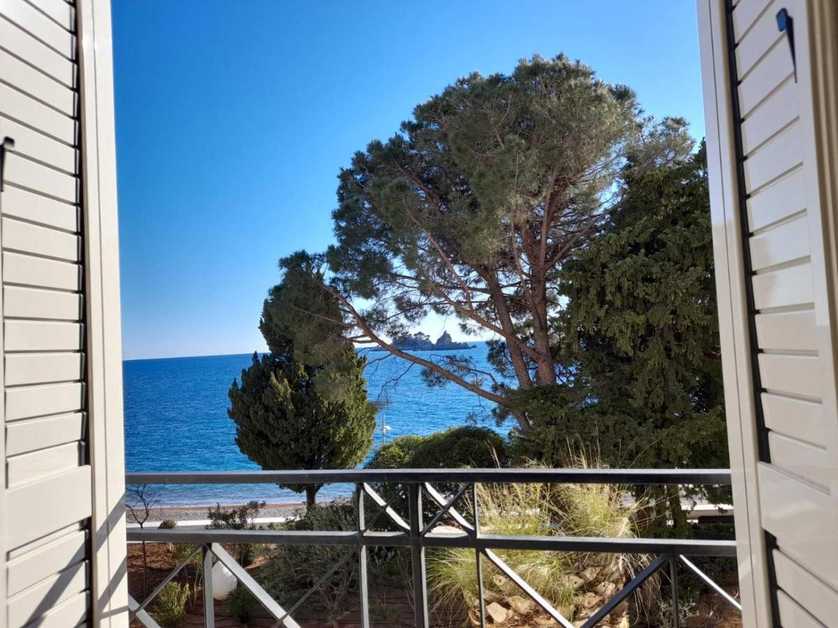 Luxbeachfront Petrovac Buitenkant foto